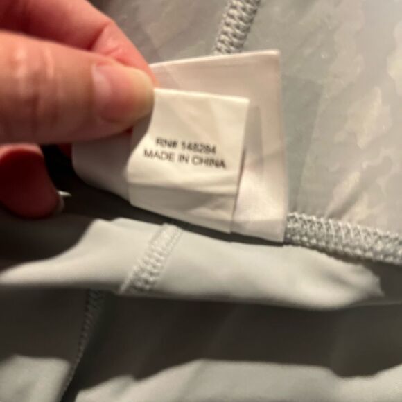 TEREZ Dove Gray Snakeskin Foil UpLift High Compression Leggings NEW Size S - Picture 10 of 12